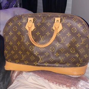 Authentic LV purse!